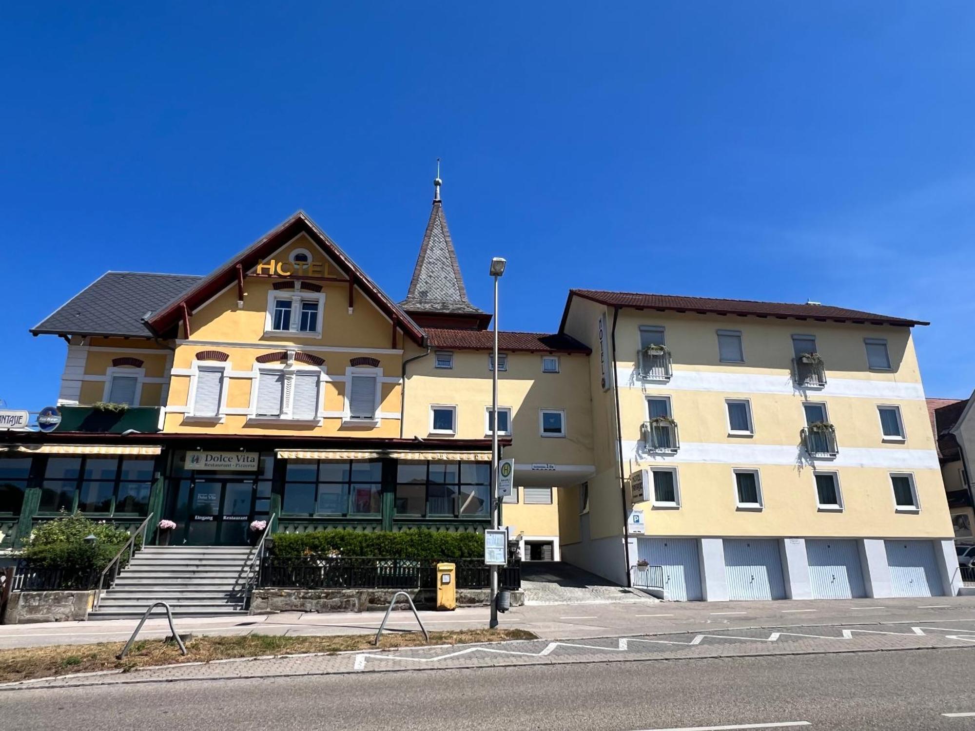 Hotel Fantasie Ansbach Eksteriør billede